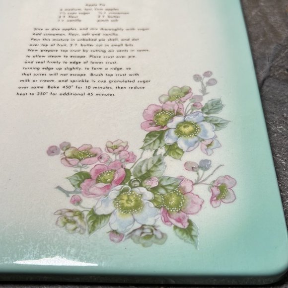 Vintage Atlantic Mold Co Ceramic Hanging Cutting Board Apple Pie Recipe - Picture 4 of 6